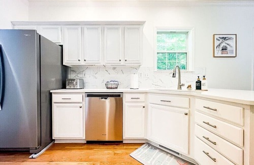 Ogden House | Tranquil Haven: Spacious Retreat for 16+ w/Games