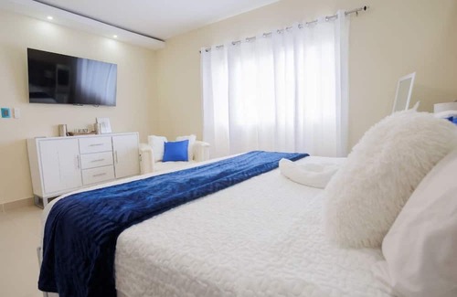 San Francisco de Macoris Apartment | Lovely 3-bedroom apartment in San Francisco de Macorís with AC, WiFi