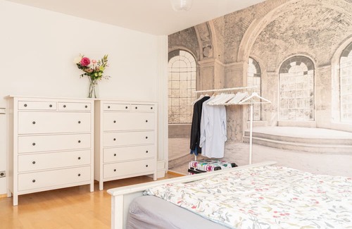 Unterbach Apartment | Holiday Apartment "Elegante Am See" with Private Terrace & Wi-Fi
