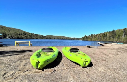 Sainte-Lucie-des-Laurentides House | ☀️ Le2089 - Spa and Beach - Chalets in the north ☀️