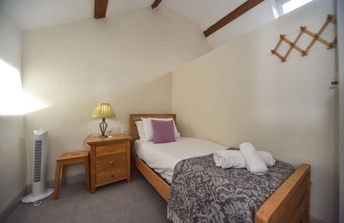Alsop en le Dale Cottage | Church Farm Holiday Cottages - Winnets Cottage
