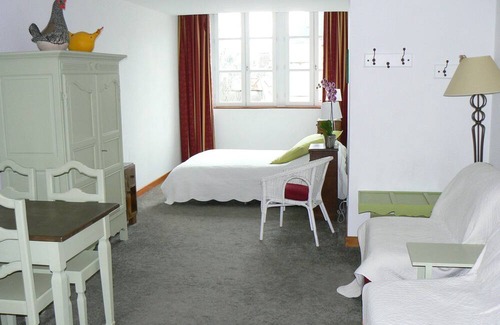 Old Town Apartment | bright studio in the heart of town