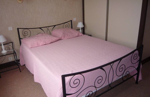 Saint-Cast-le-Guildo House | Bretagne: St Cast le Guildo on the Côtes d'Armor, close to the beaches, house to rent