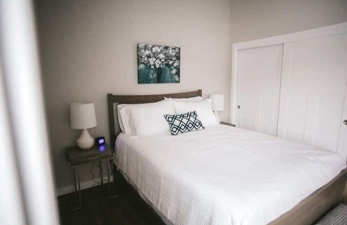 Bridgman Hostel | The Dune Grass (Room #14) i