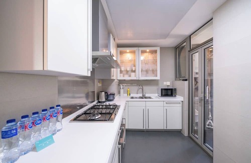 Xujiahui Bed & Breakfast | Tyms 3BR 2BA Apt Near Metro