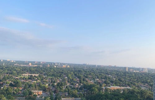 Bendale Condo | Cozy home away from home