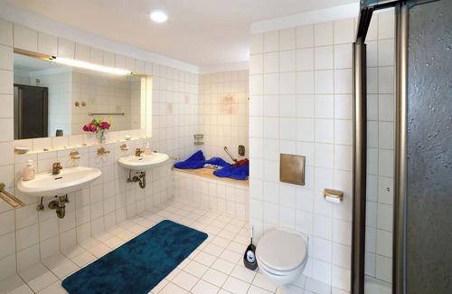 Lauda House | Room 'Zimmer 4' with Shared Terrace and Wi-Fi