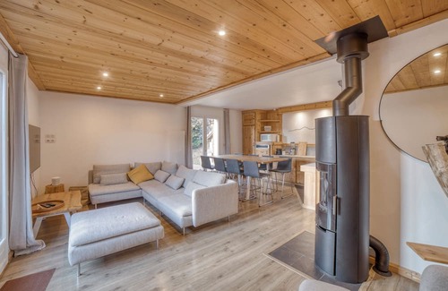 Passy Ski Chalet | Chalet in the heart of the Mont Blanc region. Pets welcome!