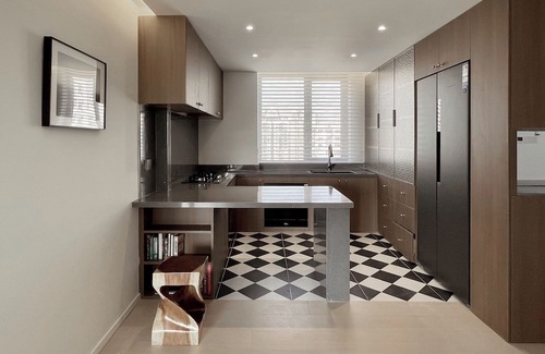 Huangpu Apartment | Stylish 3-Bedroom Apt Near Shanghai’s Iconic Attractions