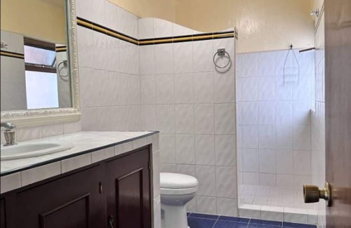 Chapala Centro Apartment | Tranquil 2-bedroom apartment with WiFi in Chapala