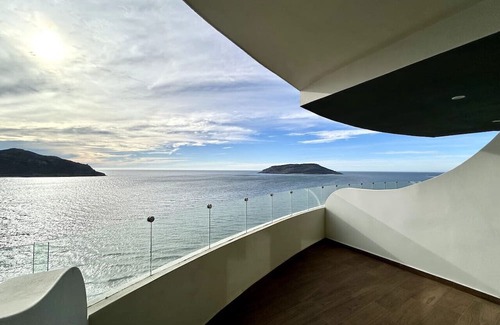 Las Gaviotas Apartment | Ocean view apartment