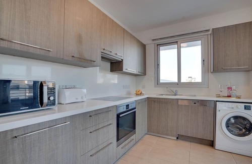 Ayios Dhometios Apartment | This apartment is a 3 bedroom(s), 2.5 bathrooms, located in Agiou Georgiou, Nicosia.