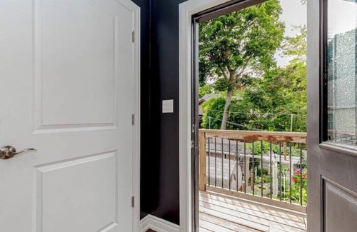 Pickering House | Lower flat with full access to lower patio and backyard , close to the beach .