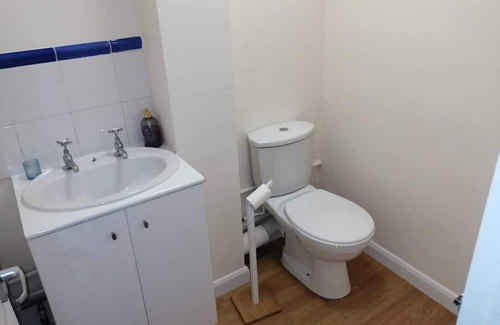 Aylesbury House | 3-bedroom house in enjoyable Aylesbury with WiFi