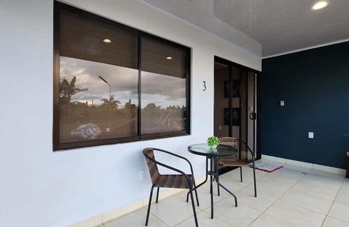 Penjamo House | Charming Tropical Noir, 2-bedroom house with AC, WiFi