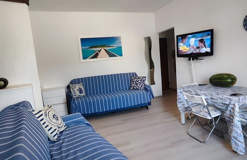 San Lorenzo al Mare Apartment | Apartment 'A Casa Di Vale' with Shared Pool and Shared Garden