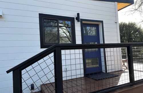 Sebastopol Cottage | Charming cottage in delightful Sebastopol with AC, WiFi