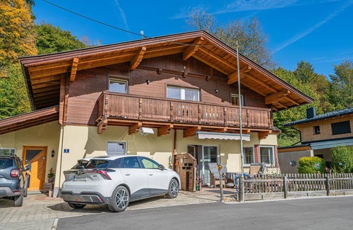 Brixen im Thale Apartment | Cosy holiday flat with balcony