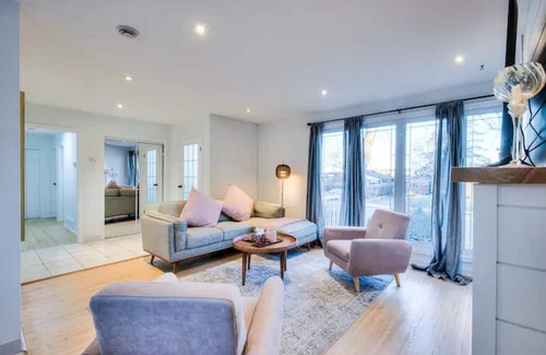 Candiac House | Style & confort by Montreal -New - 3 BR Bungalow