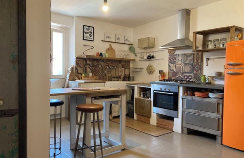 Borgo a Buggiano Apartment | Casa Raba creativity, sustainability and functionality 200m from the train station