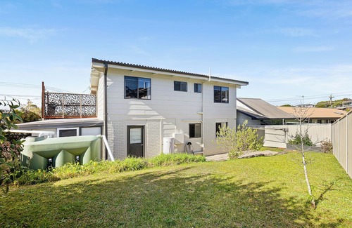 Tuross Head House | Hazy Dayz -Nestled in a tranquil coastal setting.