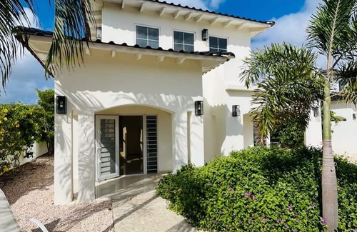 Playa Villa | Bonaire Village Villa 1B by Bookaparadise