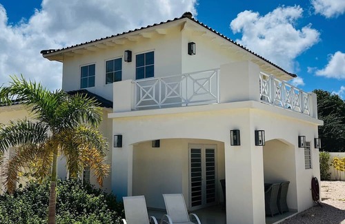 Playa Villa | Bonaire Village Villa 1B by Bookaparadise