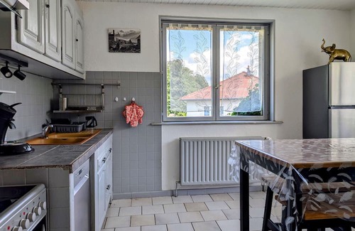 Champagney Cottage | Gite Champagney, 4 bedrooms, 10 persons