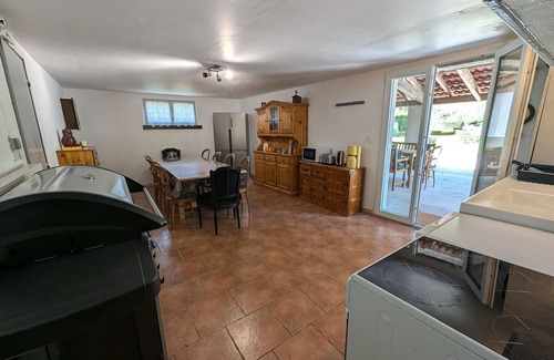 Champagney Cottage | Gite Champagney, 4 bedrooms, 10 persons