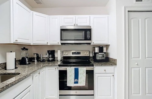 Lake Mann Estates House | 2BR Retreat: Close to Attractions & Free Parking!