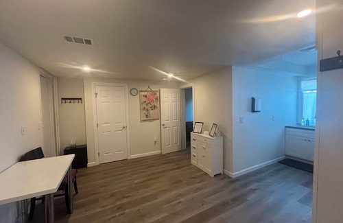 East San Jose Apartment | Chic 1-bedroom with AC and WiFi in awesome San Jose
