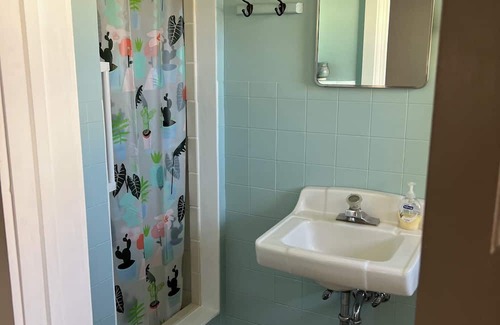 Bisbee House | Charming 1-bedroom house in beautiful Bisbee with AC, WiFi, parking, yard