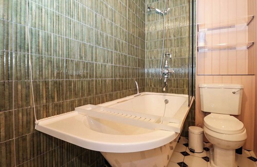 Guildford Cottage | GUILDFORD KIP, romantic, character holiday cottage in Guildford