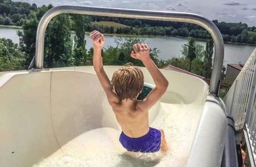 Peigney House | Camping 5 étoiles - Piscine - ccaaabc