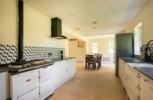 Whitney-on-Wye House | Woodcote House Farm - a serviced house that sleeps 6 guests in 3 bedrooms