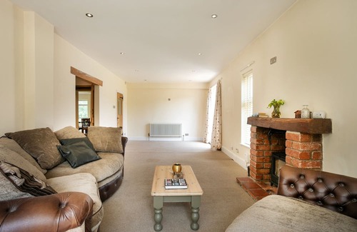 Whitney-on-Wye House | Woodcote House Farm - a serviced house that sleeps 6 guests in 3 bedrooms