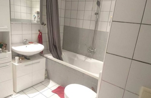 Wiesloch Apartment | Direkt am Golfplatz Gelegene Ferienwohnung, Zentral zu Allen Plätzen der Region