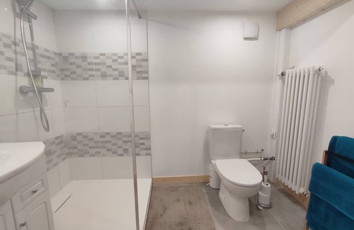 Passy Apartment | Appartement à la Montagne en Demi Niveau Inférieur de Maison
