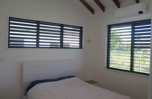 Teouma House | Stunning 3 Bedroom Oceanfront Retreat with Panoramic Views