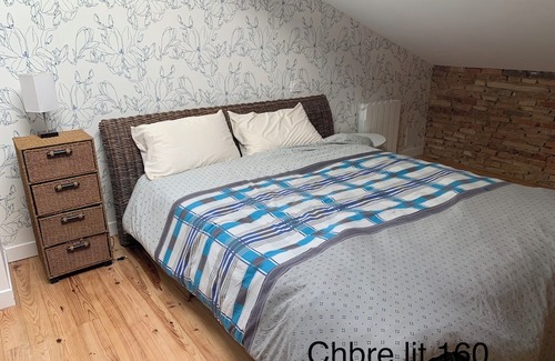 Genebrieres Bed & Breakfast | Logis Groly Gîte spa en Campagne