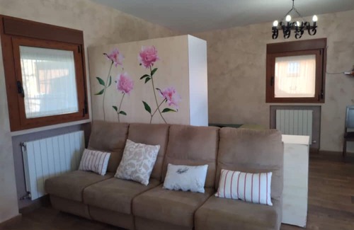 Codo Apartment | Studio Apartment 'Estudio Zafranales' with Sea View, Wi-Fi and Air Conditioning