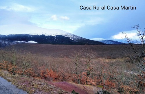 Cueva de Agreda House | Country Home 'Casa Martín' with Mountain View