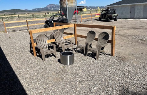 Panguitch RV Rental | Glamping bunkhouse, located minutes from Bryce Canyon national Park