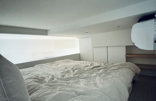 Daan Apartment | 1bd/1ba Designer Loft w/Office and Balcony｜Da'an Taipei 2-min walk to Da’an MRT