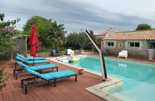 Sainte-Radegonde-des-Noyers Cottage | Studio Jazz