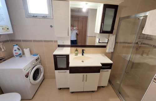 Karsiyaka Apartment | 42 Reviews-4.95/5-Full Flat on Central Shopping Street-2 Units AC-Fast Wifi