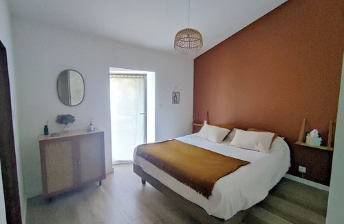 Quartier des Espesses House | Villa with swimming pool 5 minutes from Nîmes town center.