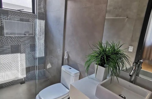 Vargem Grande House | Lux 1901 Casa Moderna com Piscina e Sauna