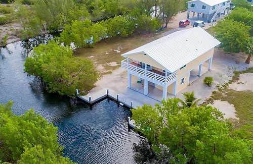 Port Pine Heights House | Open Water Access canal home, large kitchen, WIFI, central AC
