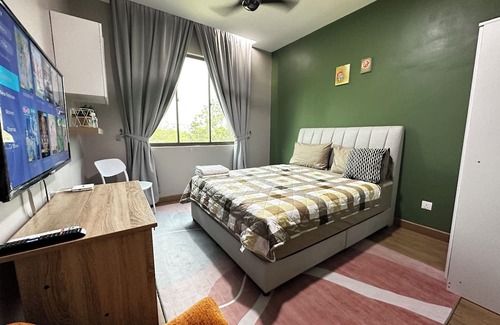 Cyberjaya House | Self Check in Homestay Room 3A, Y5 Netflix Parking Coway